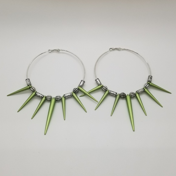 Silver and green spike earrings - Picture 3 of 5